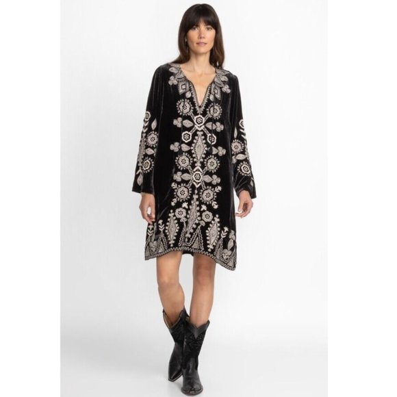 Johnny Was Liona Velvet Kimono Sleeve Dress Flowers Embroidery Black Floral NEW